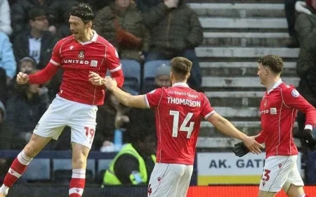 Parkinson Celebrates Moore’s Impressive Comeback