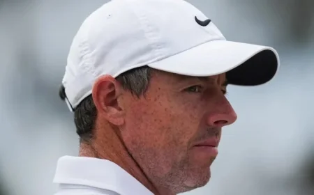 Rory McIlroy’s Late Birdie Surge Secures Weekend Play at the Australian Open