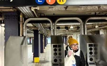 F and M Train Riders Stressed by Subway Route Changes