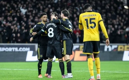 Fernandes Leads Man United to Dominant Victory Over Wolves Reigniting Winning Momentum