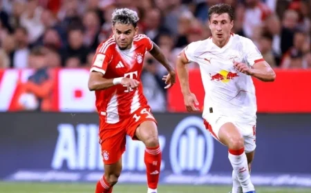 Bayern Coach Kompany Sends Superstar Luis Diaz Away for Rest