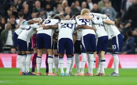 Tottenham Sparks Strong Emotions in England Ahead of Clash with Slavia