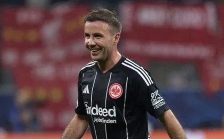 Götze Relishes Unique Opportunity in Camp Nou Appearance