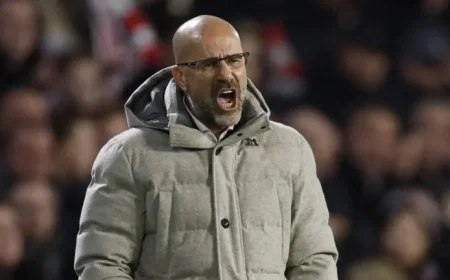 PSV Leads Atlético Madrid with Early Goals by Driouech and Til