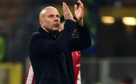 Jamie Carragher Hails Liverpool’s Massive Win at Inter Milan as a Boost for Arne Slot With Strong Fan Support