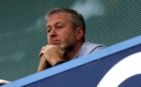 Starmer Urges Abramovich to Redirect £2.5bn from Chelsea Sale to Aid Ukraine