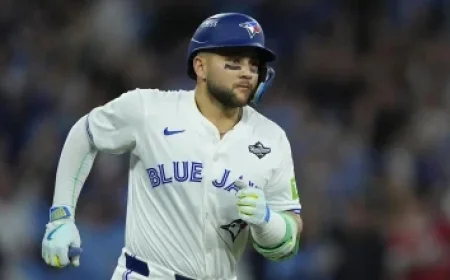 Winter storm hits Ontario and Quebec following traffic chaos in the Prairies