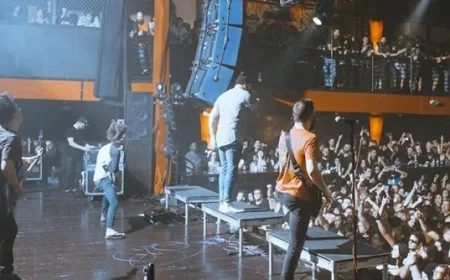 Actress Nidhhi Agerwal Mobbed by Fans Creating Chaos at Mall