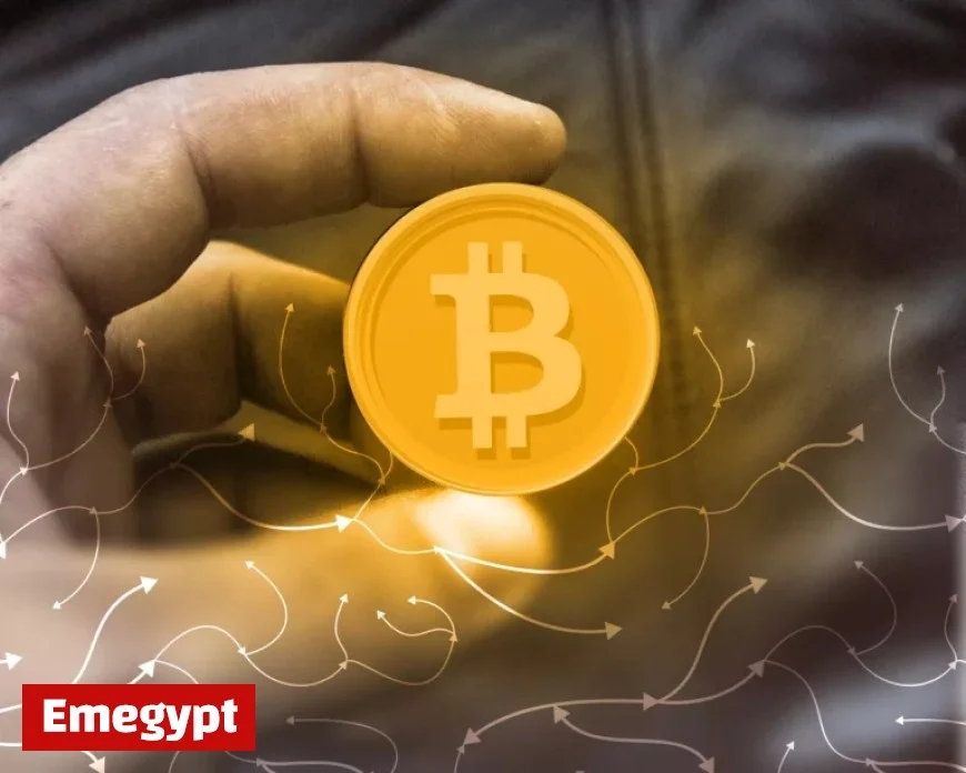 Bitcoin’s Price Likened to a Compressed Spring by Analyst