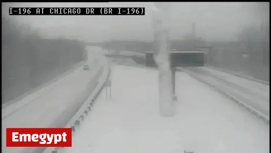 Michigan Sees Up to a Foot of Snow in Some Areas