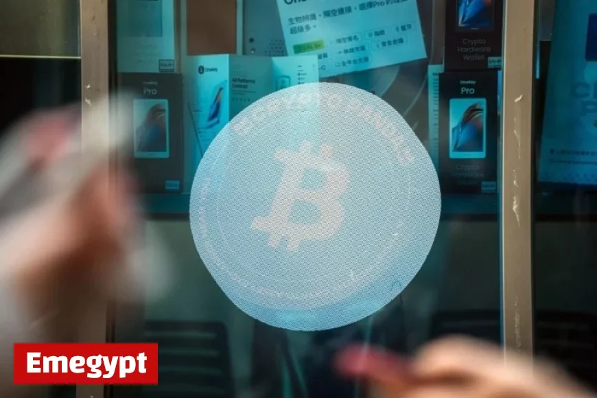 Bitcoin Slips as Dovish Fed Fails to Boost Cryptocurrency