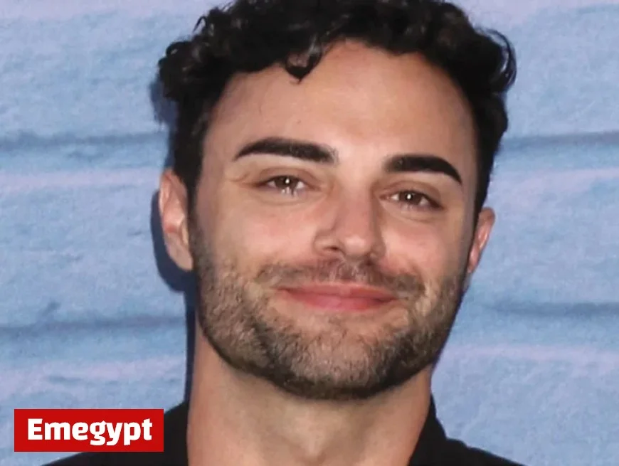 The Year’s Most Magical Season Unfolds