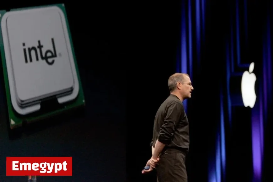 Intel’s Rumored Apple Agreement Unlikely to Rescue Company (NASDAQ:INTC)