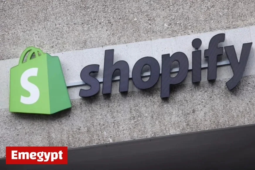 Global Outage Hits Shopify on Cyber Monday