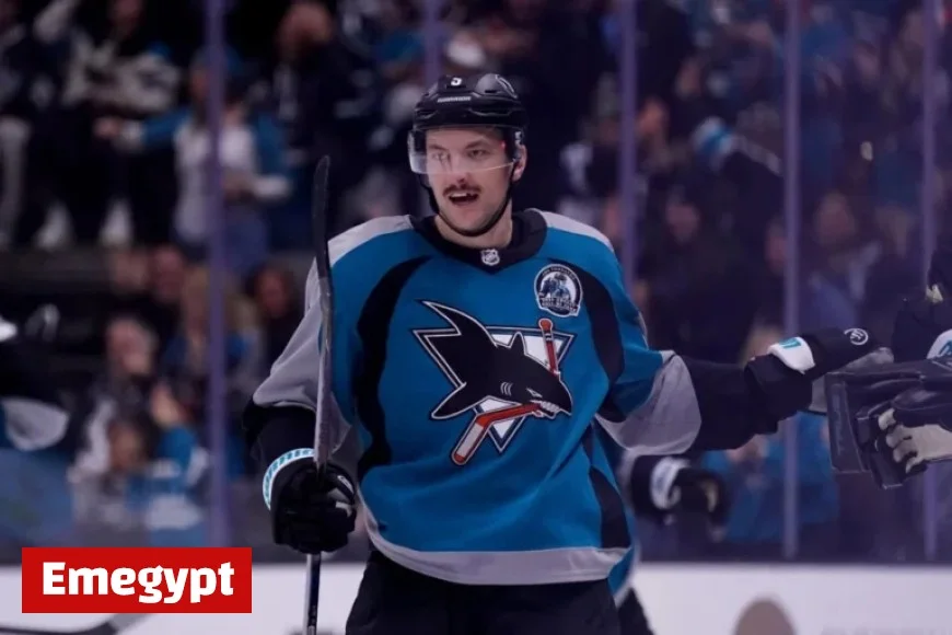 Sharks Place Vincent Desharnais on IR, Recall Pavol Regenda