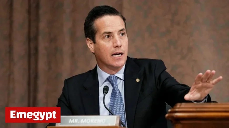 GOP Senator Advocates Ending Dual Citizenship: Americans Must Choose