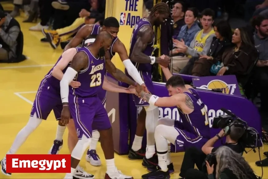 Lakers, Reaves Display Solid Performance in NBA Cup Win Over Mavericks