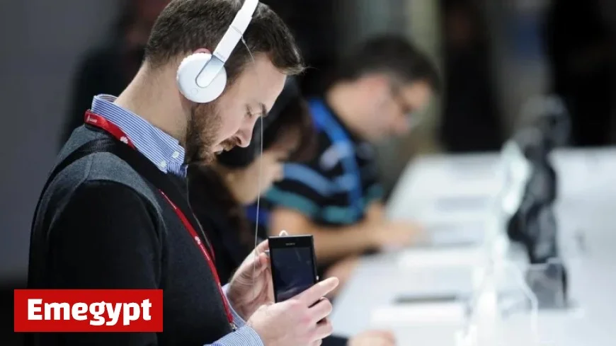 Music Lovers Anticipate Spotify Wrapped and YouTube Music Recap Stats