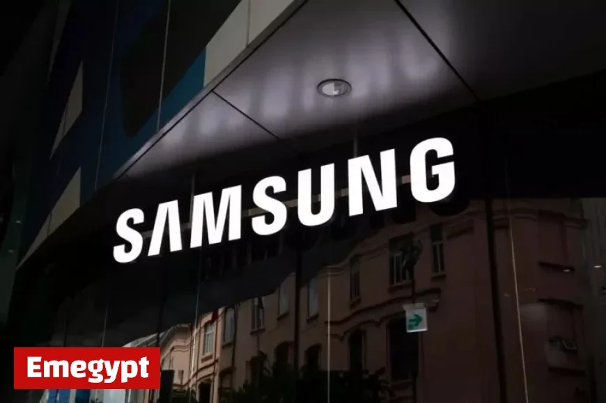 Samsung and Apple Ignite the Foldable Phone War with Game-Changing Innovations