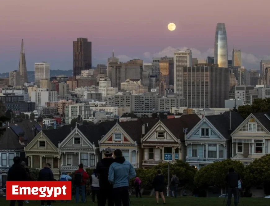 Winter Astronomy Highlights: Meteor Showers, Massive Moons, and More