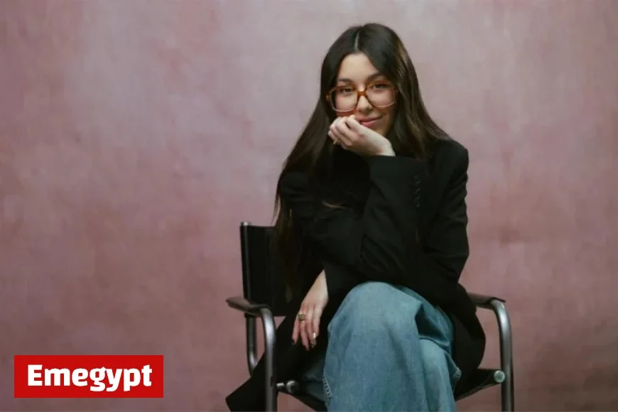 Social Strategy Drives Lily Allen’s West End Success