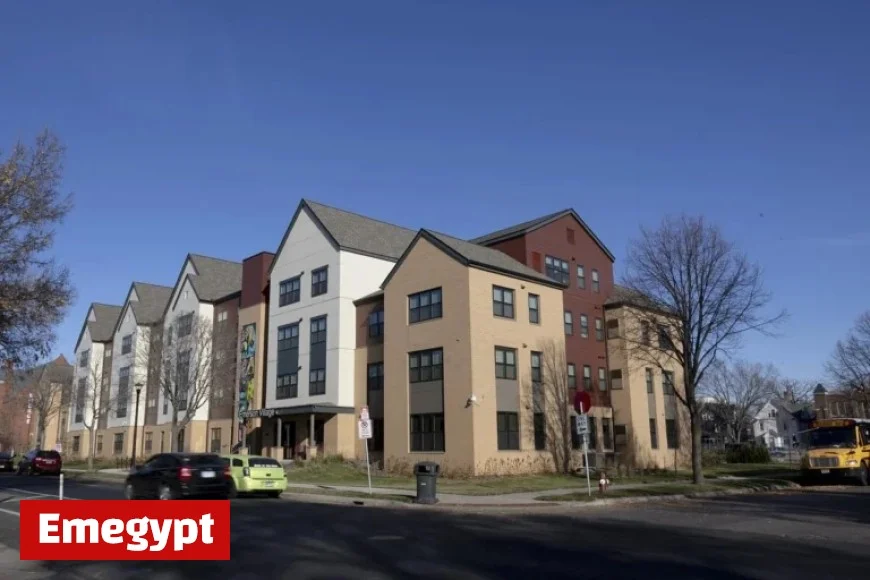 Homelessness Solutions Dispute Endangers Thousands