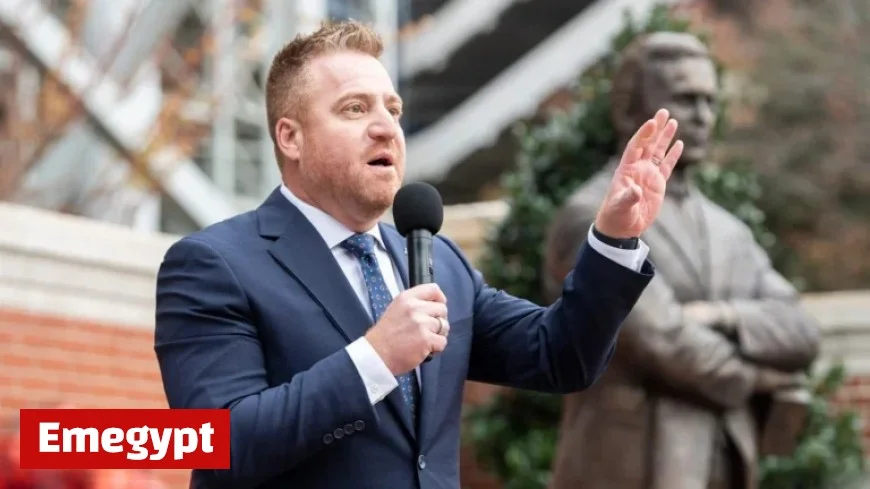 Alex Golesh Tackles Auburn’s Unique Quarterback Dilemma