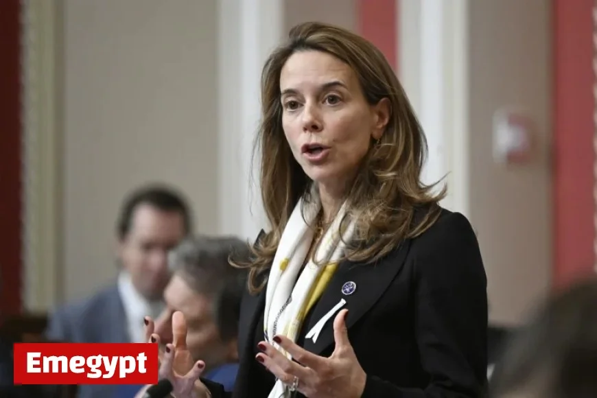 Legault Government Plans to Eliminate 5000 Jobs in Public Sector