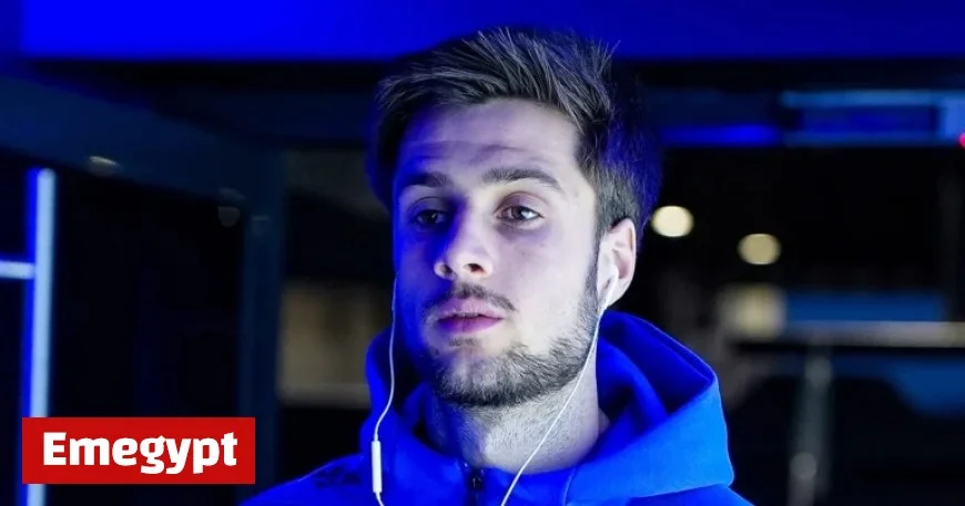 Daniel Farke Reveals Starting XI to Take on Liverpool in Upcoming Showdown