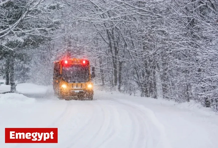 Schools Shutting Down Tuesday Due to Major Winter Snowstorm