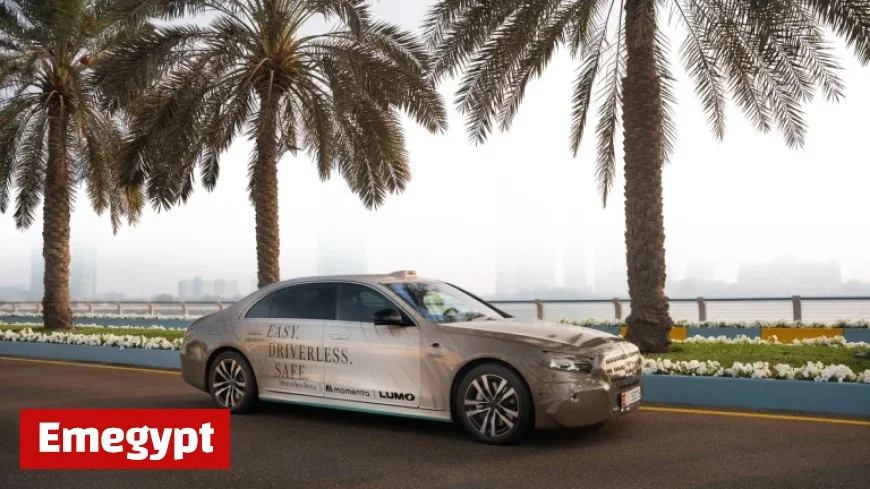 Mercedes-Benz and Momenta Partner with Mobility Provider Lumo to Launch S-Class Robotaxis
