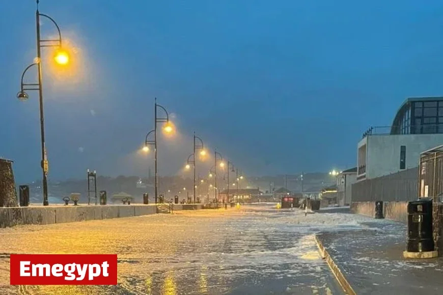 Storm Bram Causes Power Outages for 3300 in Waterford, Closes Winterval Attractions and Floods Train Station