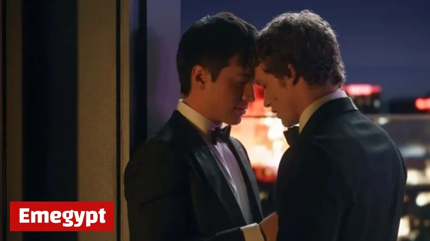 “Heated Rivalry: A Pants-Free Rom-Com Delight”