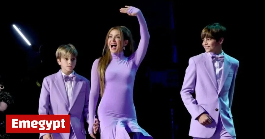 Shakira Wows Argentina by Sharing Stage with Her Children During Her Show