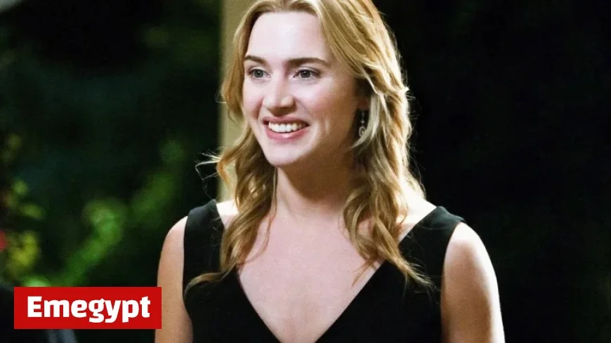 Fans Surprised to Learn Two Stars from The Holiday Dated Over a Decade Before the Film Released